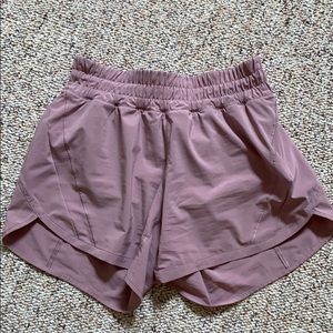 Lululemon tracker shorts